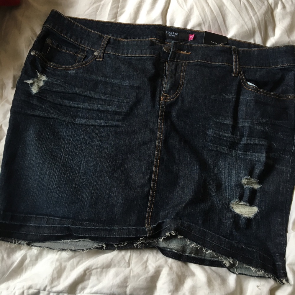 Torrid denim skirt